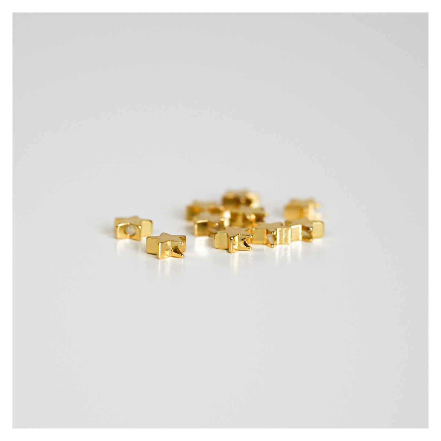 1.5mm Brass Star Loc Beads - 10 Pieces